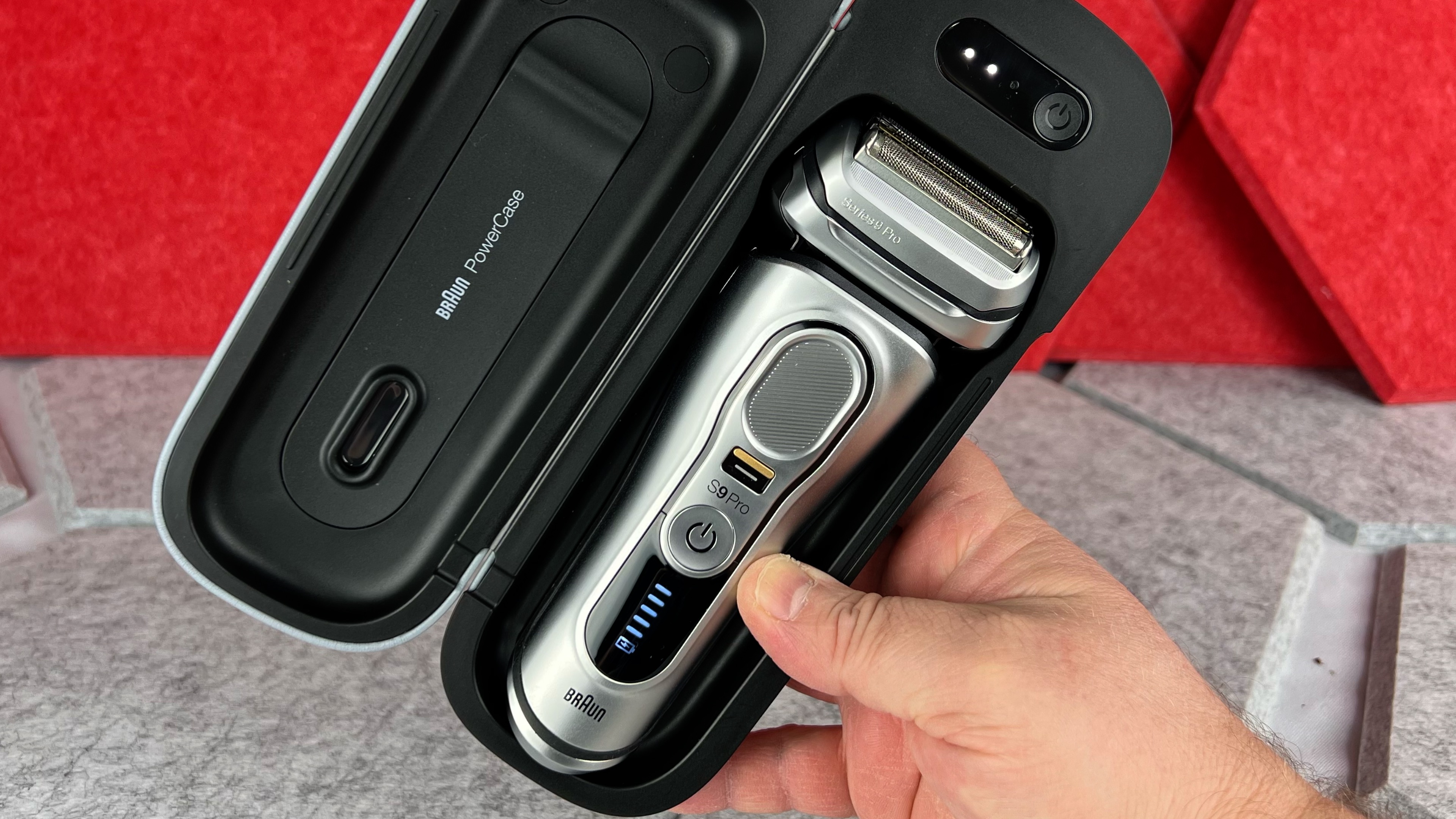 BRAUN PowerCase 充電ケース 81Xg5KJIuoL._AC_UF350,